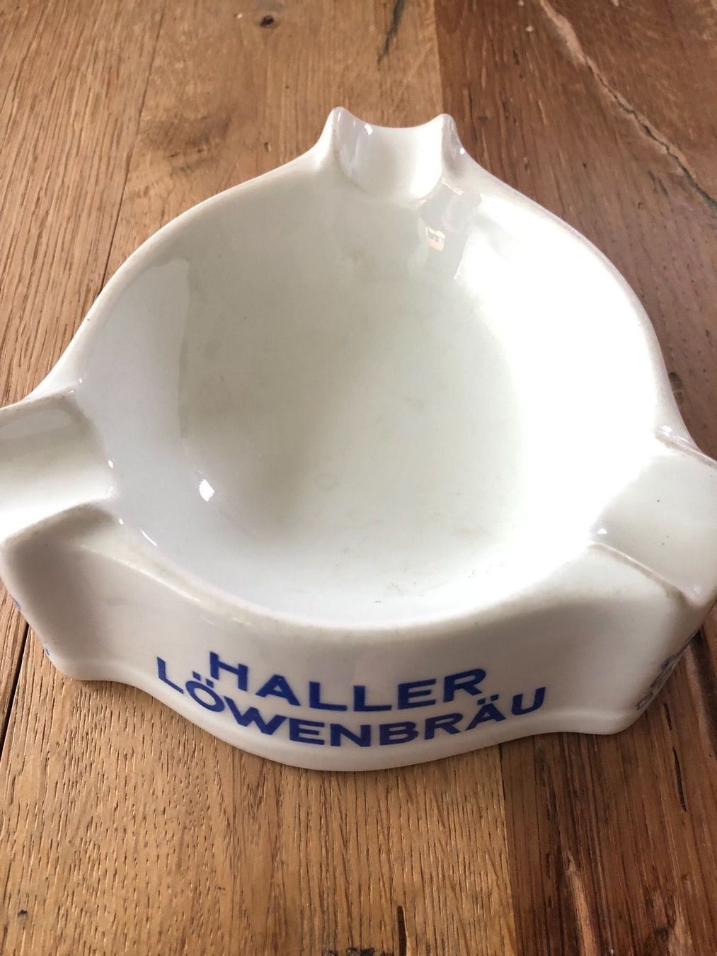 Löwenbräu Portacenere: Aschenbecher von Haller Löwenbräu – Usato da Winterthur venduto da cheerio97 5