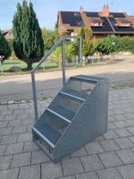 Metalltreppe Stahltreppe 4 Stufen, verzinkt mit Geländer