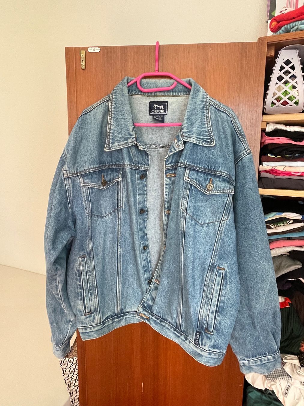 Jacken: Jeansjacke 80er oversized – Gebraucht aus Weiningen ZH von Lepsli