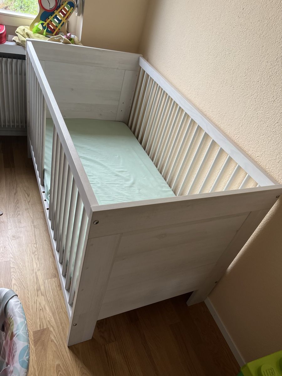 Letti: Solid Wood Baby Cot – Usato da Schaffhausen venduto da ang_ts2r 1