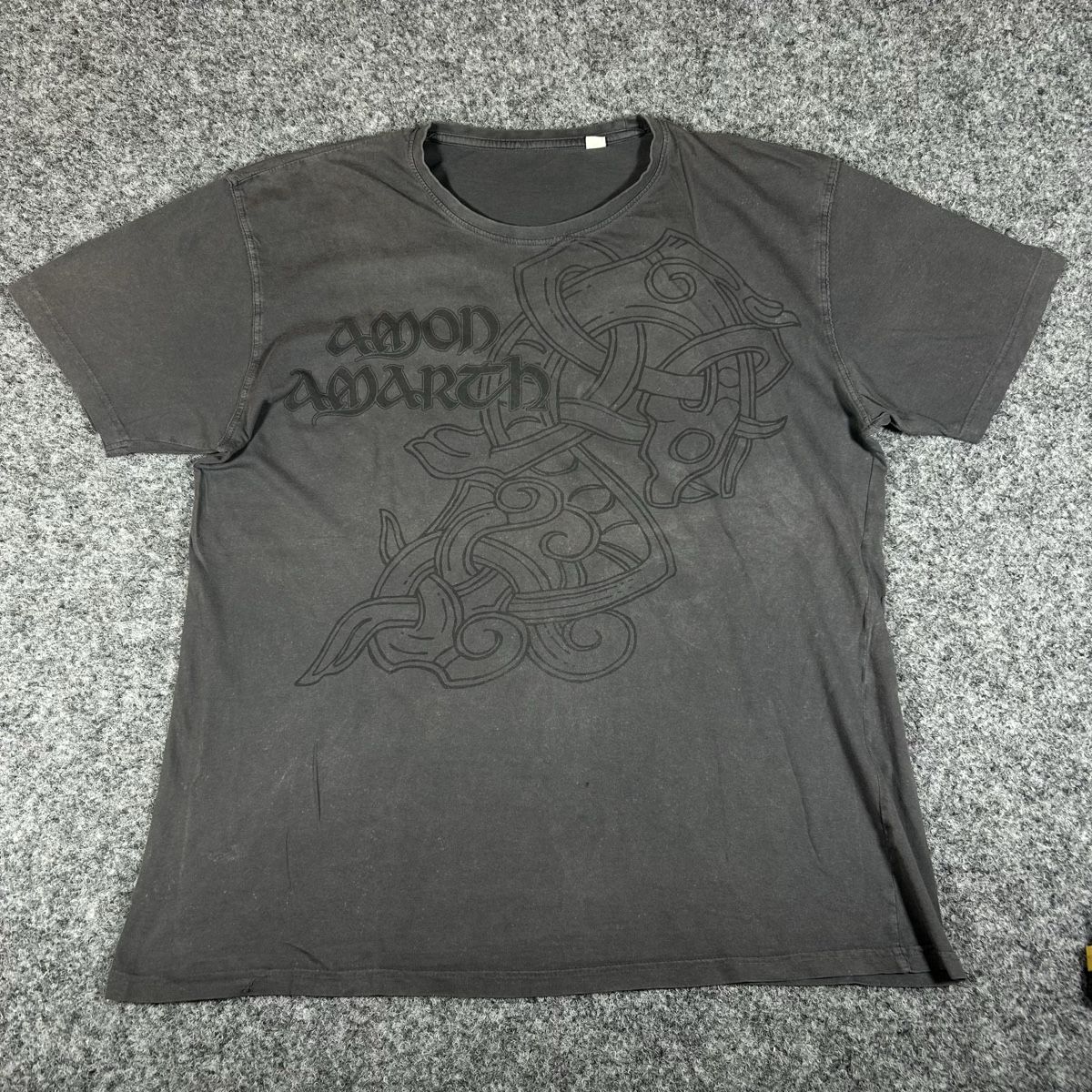 T-shirt: T-shirt Amon Amarth  – Usato da La Sagne NE venduto da Matlasape