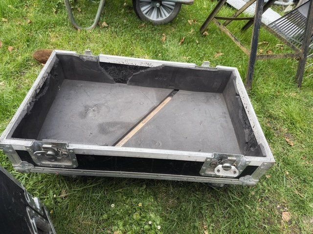 Valigie: Profi Flightcase mit Rollen, gebraucht, robust und gross – Usato da Rehetobel venduto da mar_2c8d 6