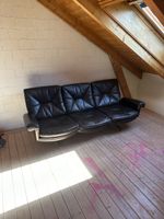 Ledersofa schwarz 3-Sitzer mit Gebrauchsspuren unten