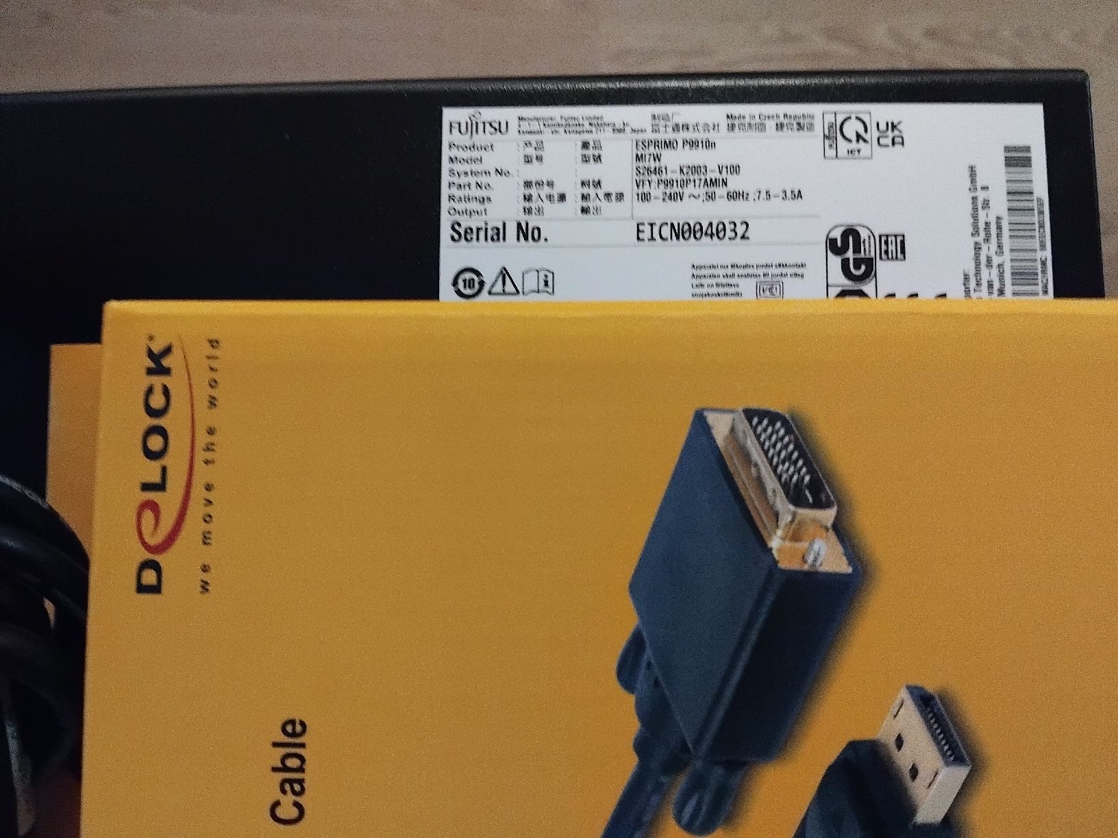 Fujitsu PC: PC Fujitsu Esprimo mit Windows 10 nagelneu – Nuovo e nell'imballaggio originale da Visp venduto da Reini_71 1