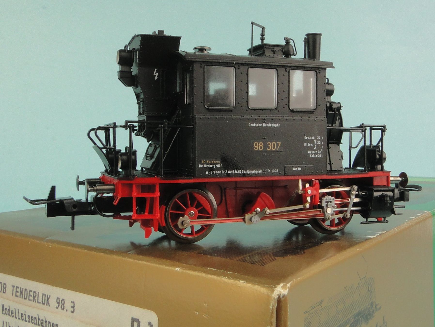 Trix Modelleisenbahnen: Trix H0 22415 Glaskasten – Gebraucht aus Bülach von cann11