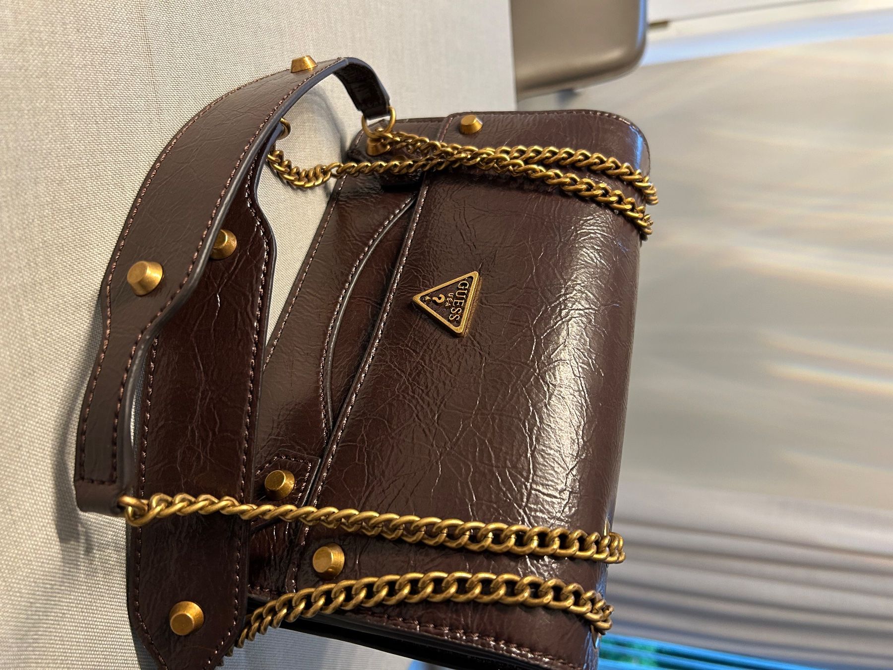 Guess Borse da donna: GUESS Handtasche – Usato da Widnau venduto da FuxinderGasse 3