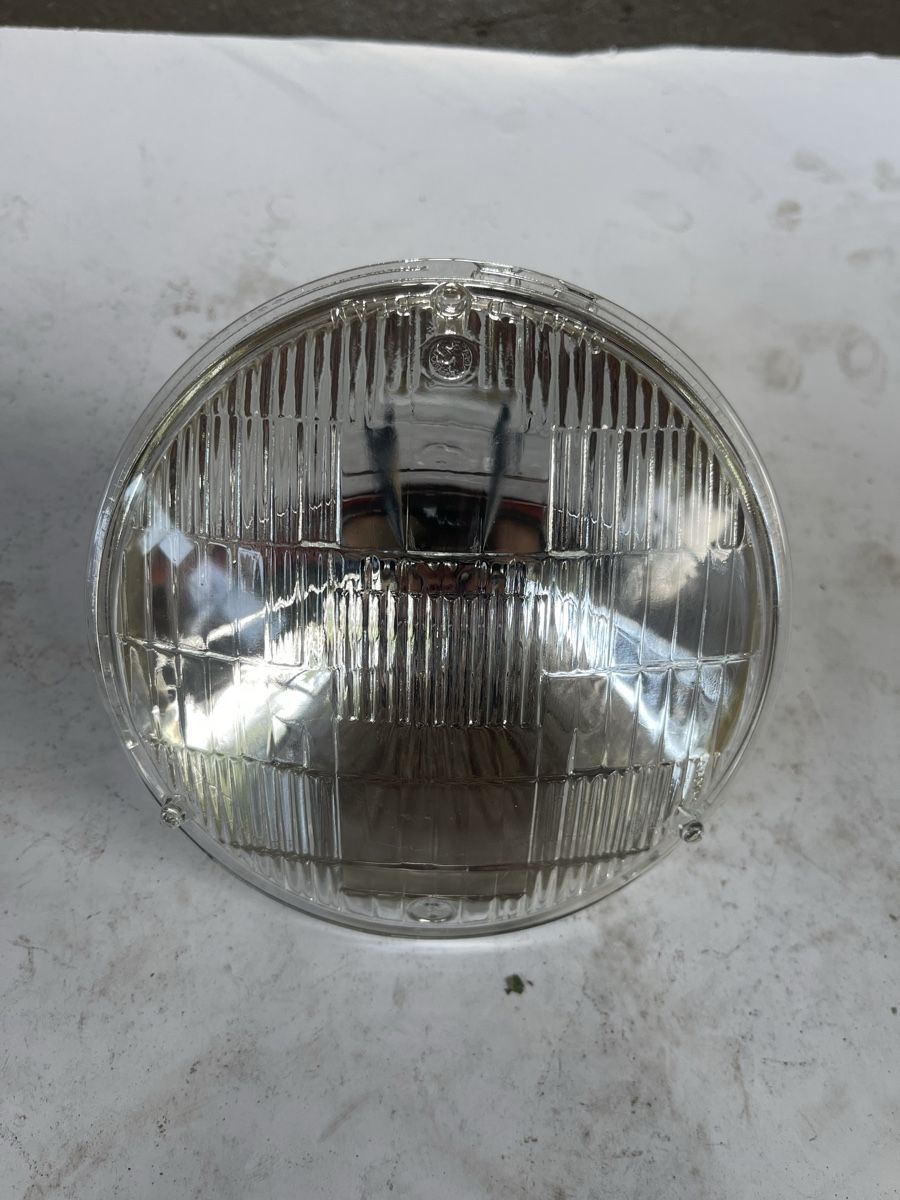 Toutes les pièces auto: Oldtimer Lampe – D'occasion à Altbüron par Garage-Bulak