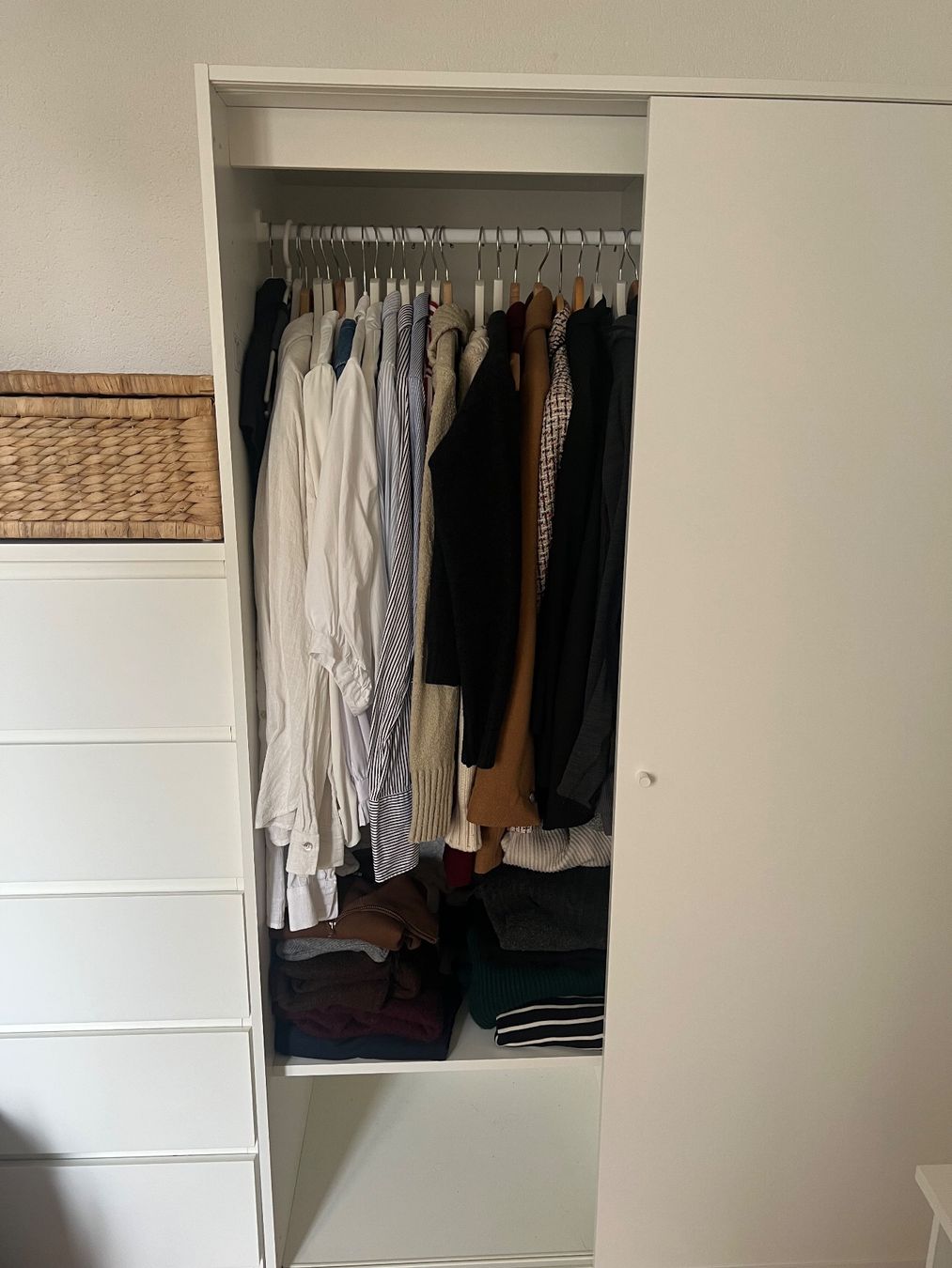 Ikea Armadi: Armoire IKEA KLEPPSTAD – Usato da Fribourg venduto da sel_h59l 2