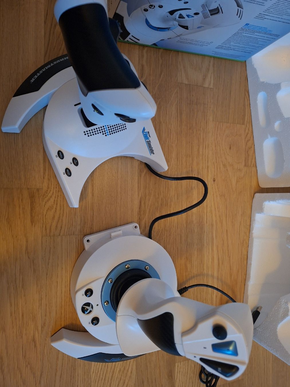 Thrustmaster Controller: Thrustmaster T. Flight Hotas One MSFS Édition spéciale – Nuovo (secondo la descrizione) da Bussigny venduto da Danidan7076 3