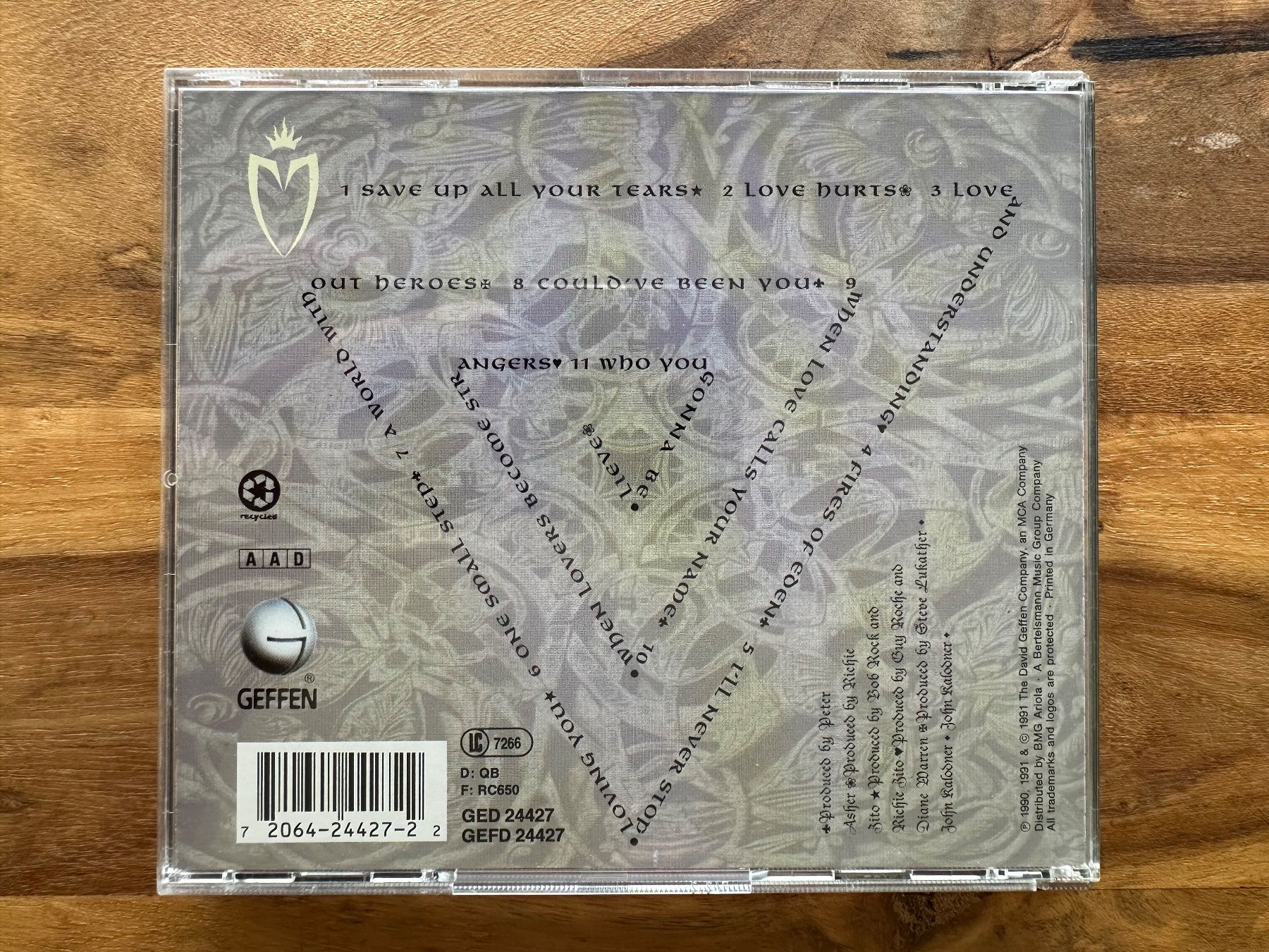 CDs: Cher - Love Hurts – Gebraucht aus Horgen von flyingpenguin2000 2