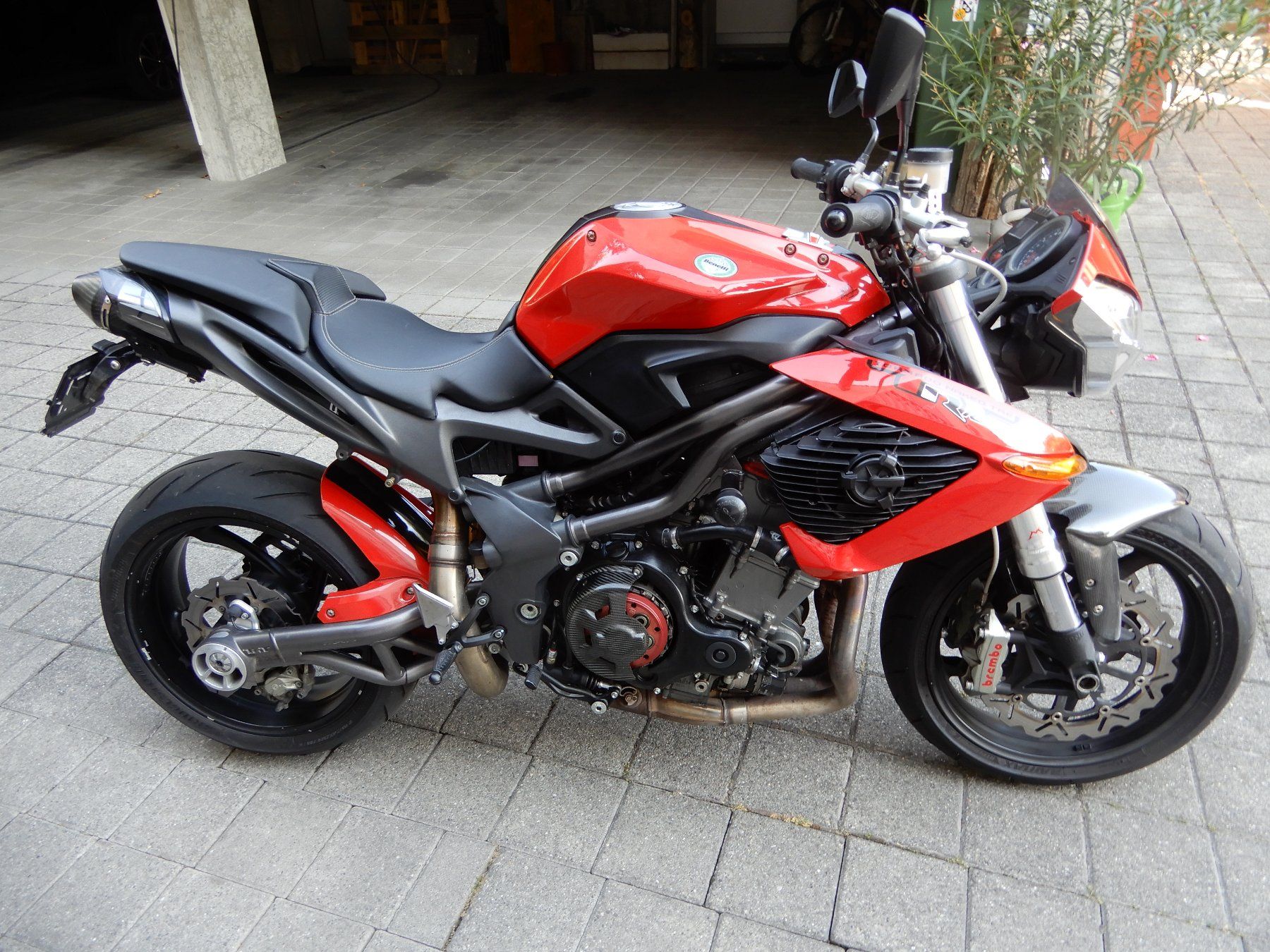 Benelli Strasse: Benelli TNT R 160 – Defekt aus Belp von Furano