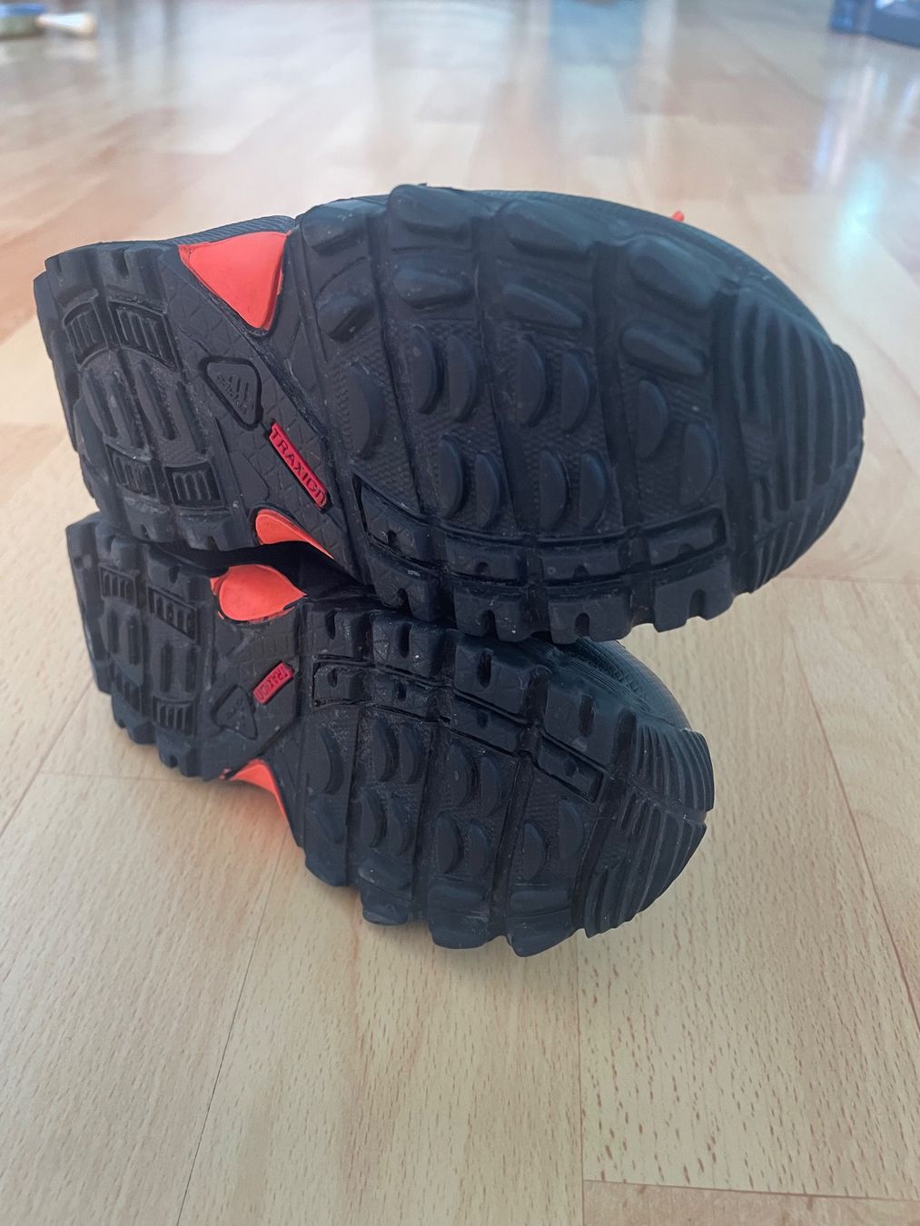 Adidas Scarpe per ragazzi: Adidas Terrex Wanderschuhe Gr. 23 – Usato da Winterthur venduto da Serainowitsch 3
