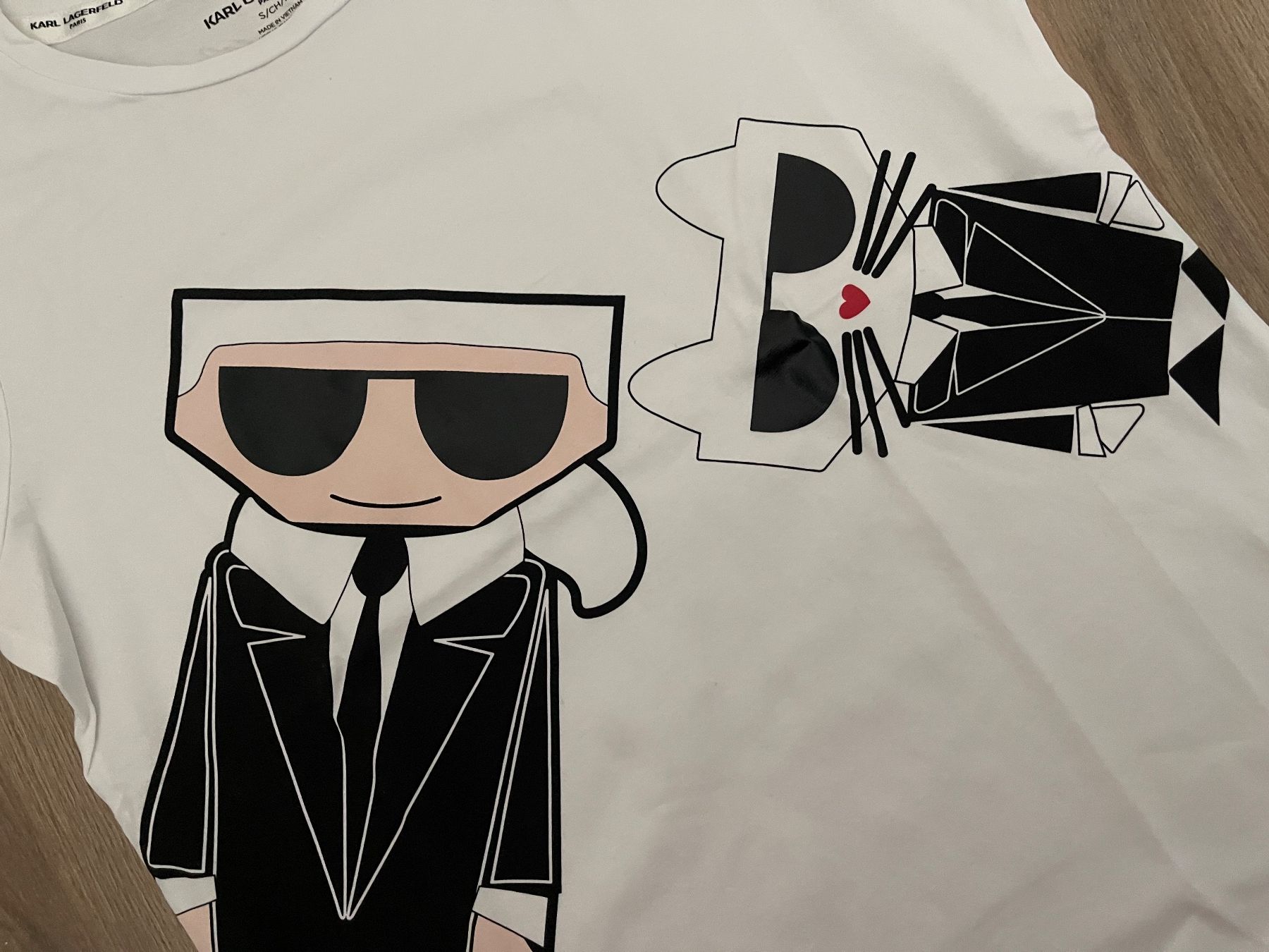 Karl Lagerfeld T-Shirts: T shirt Karl Lagerfeld – Neu (gemäss Beschreibung) aus Winterthur von Deal246 1