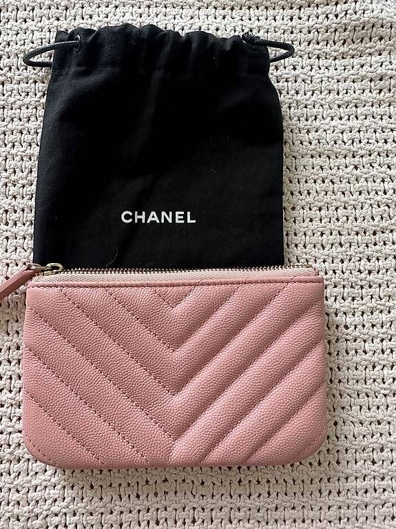 Chanel Portamonete: Chanel mini pouch – Usato da Zollikofen venduto da Bagsandproms 1