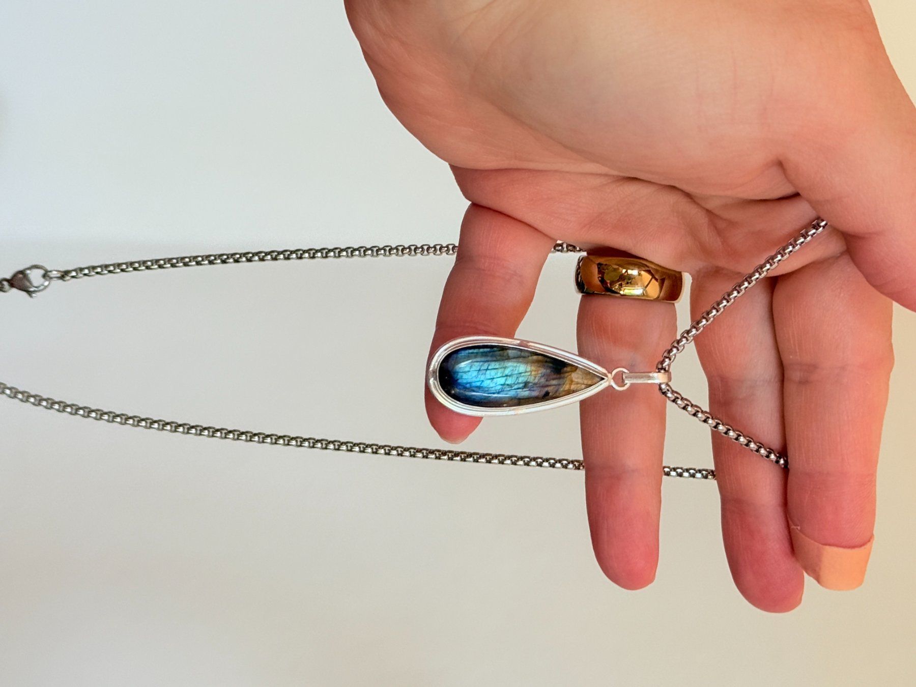 Catenine: Collier pendentif avec pierre de labradorite 💎 – Nuovo e nell'imballaggio originale da Genève venduto da AGBERG 5