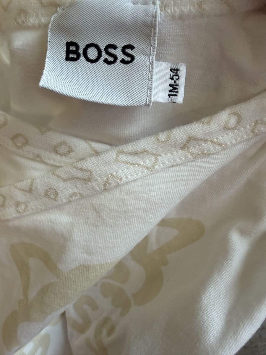 Hugo Boss Kleiderpakete & -sets: Newborn Set von Boss – Gebraucht aus Altendorf von Carcoura 4