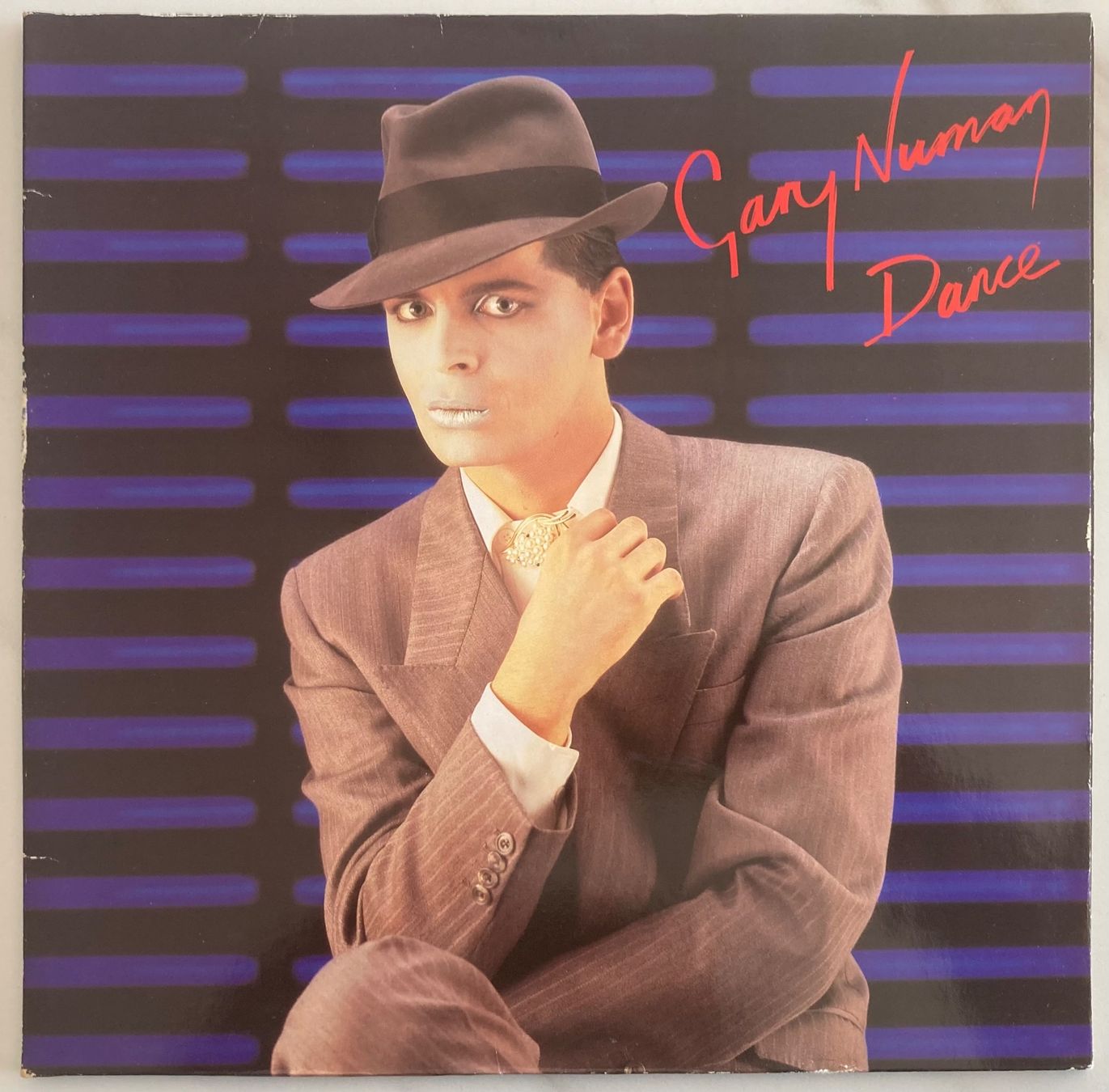 Dischi in vinile: GARY NUMAN - DANCE – Usato da Poliez-Pittet venduto da Newtown-Records