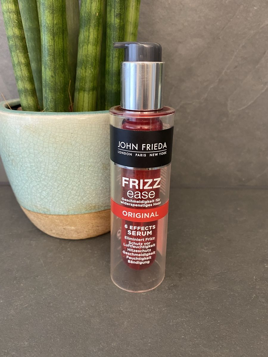 Haarpflegeprodukte: John Frieda Frizz Ease Original 6 Effects Serum – Gebraucht aus Buchs ZH von crazyhandbaggirl123