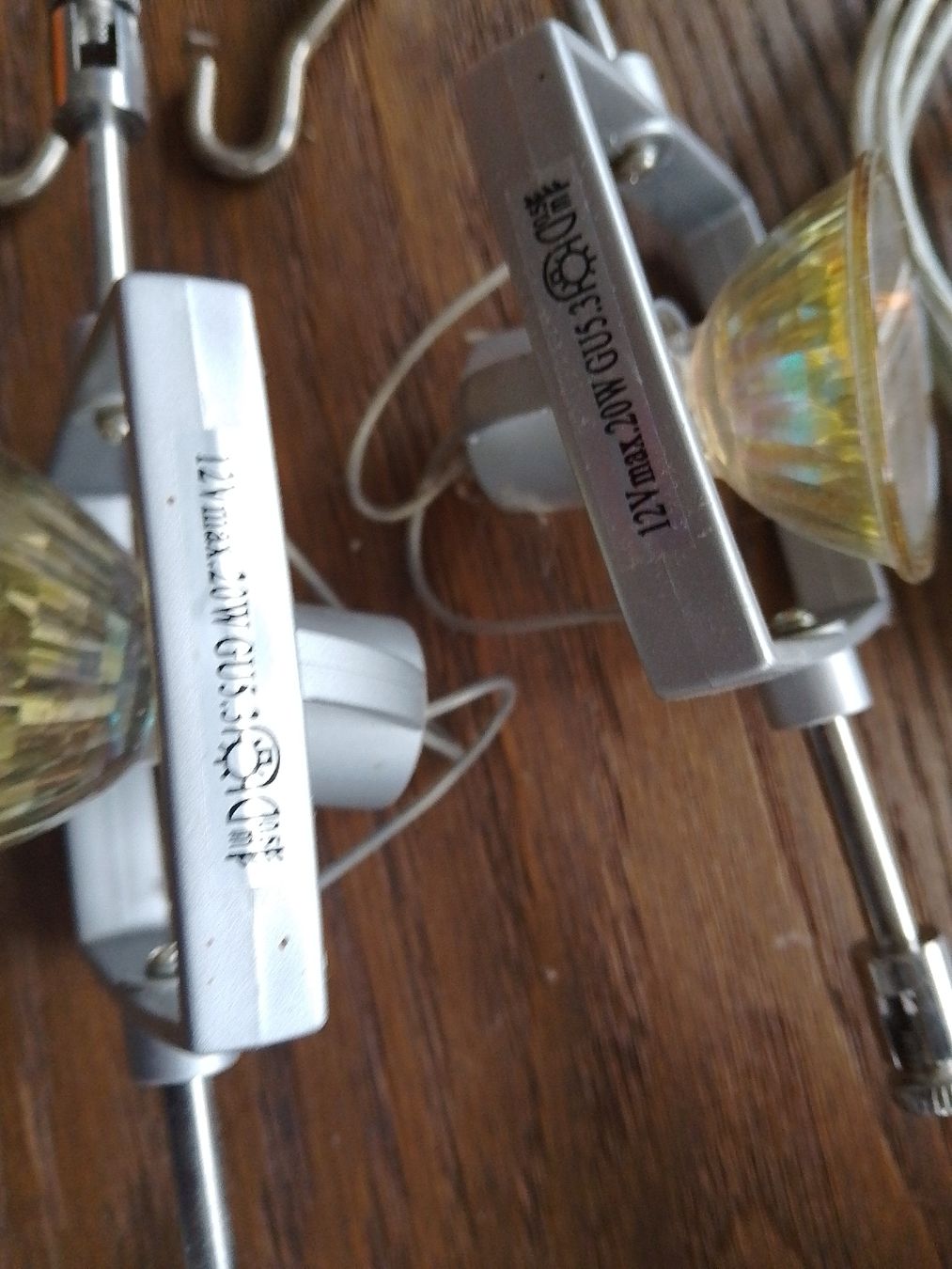 Lampade: Diverses Halogenlampen Material – Usato da Erlinsbach venduto da Yanny 2