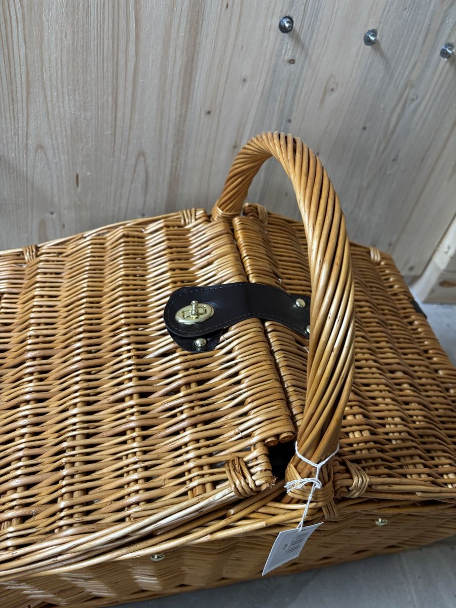 Sonstiges für Haushalt & Wohnen: Picknickkorb – Neu und originalverpackt aus Flums von mic_p28w 7