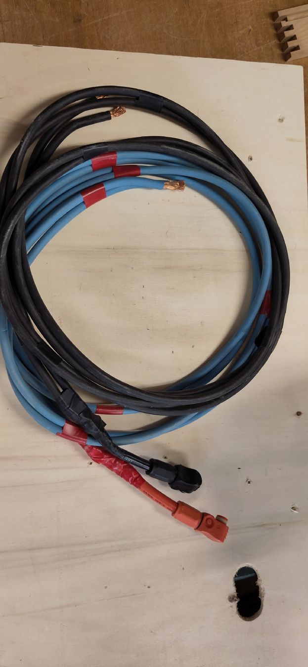 Kabel: Pylontech Amphenol Batterie Anschlusskabel 32mm2 – Gebraucht aus Liebefeld von robi15blue