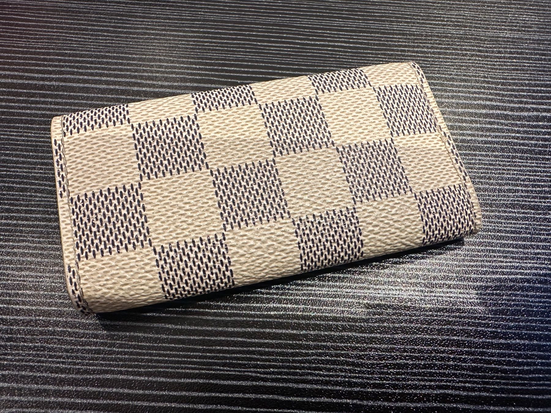 Louis Vuitton Portachiavi: Louis Vuitton Schlüsseletui - Nr. 704 – Usato da Hittnau venduto da LuxAndMore 1
