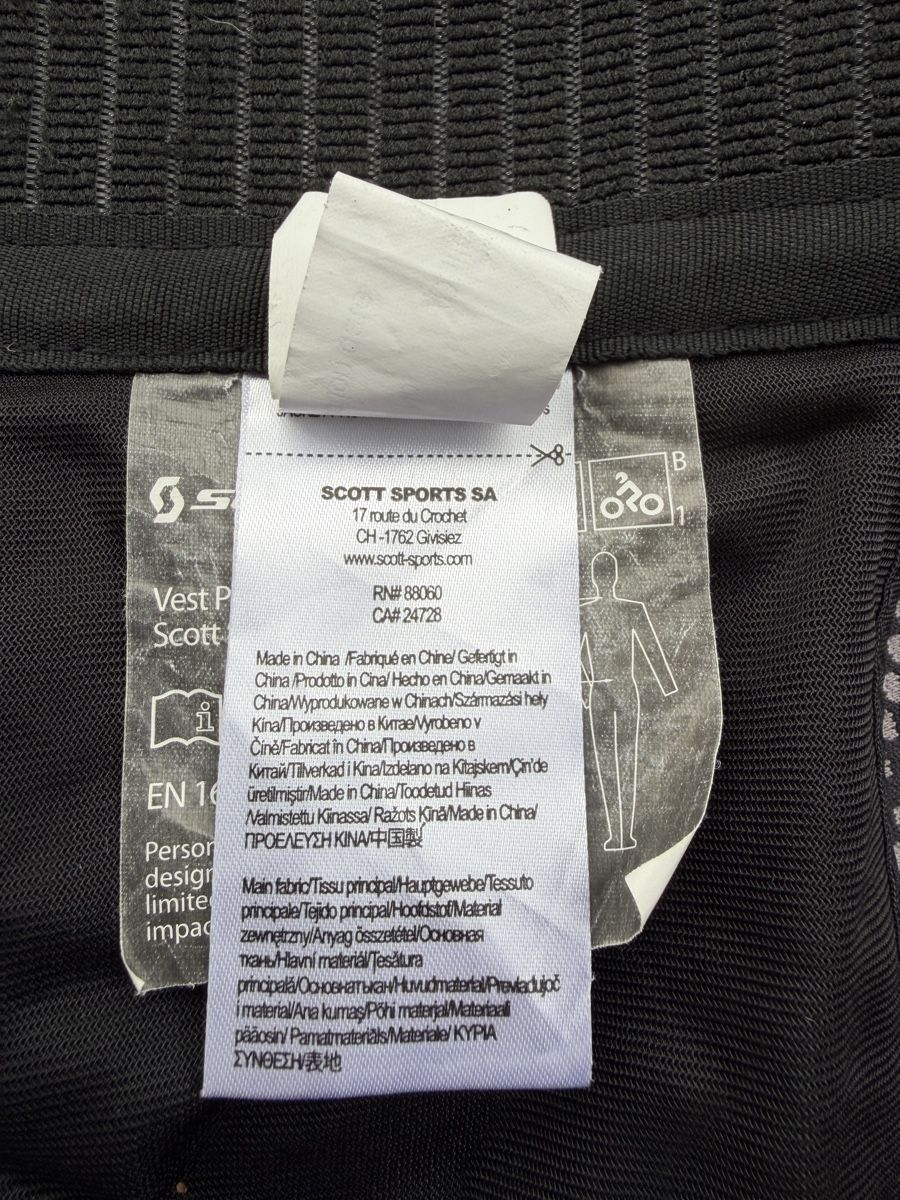 Protezioni & Imbottiture: Scott Protect Vest Soft Actifit Gr M Protektorweste Bikerwes – Usato da steffisburg venduto da releve 1