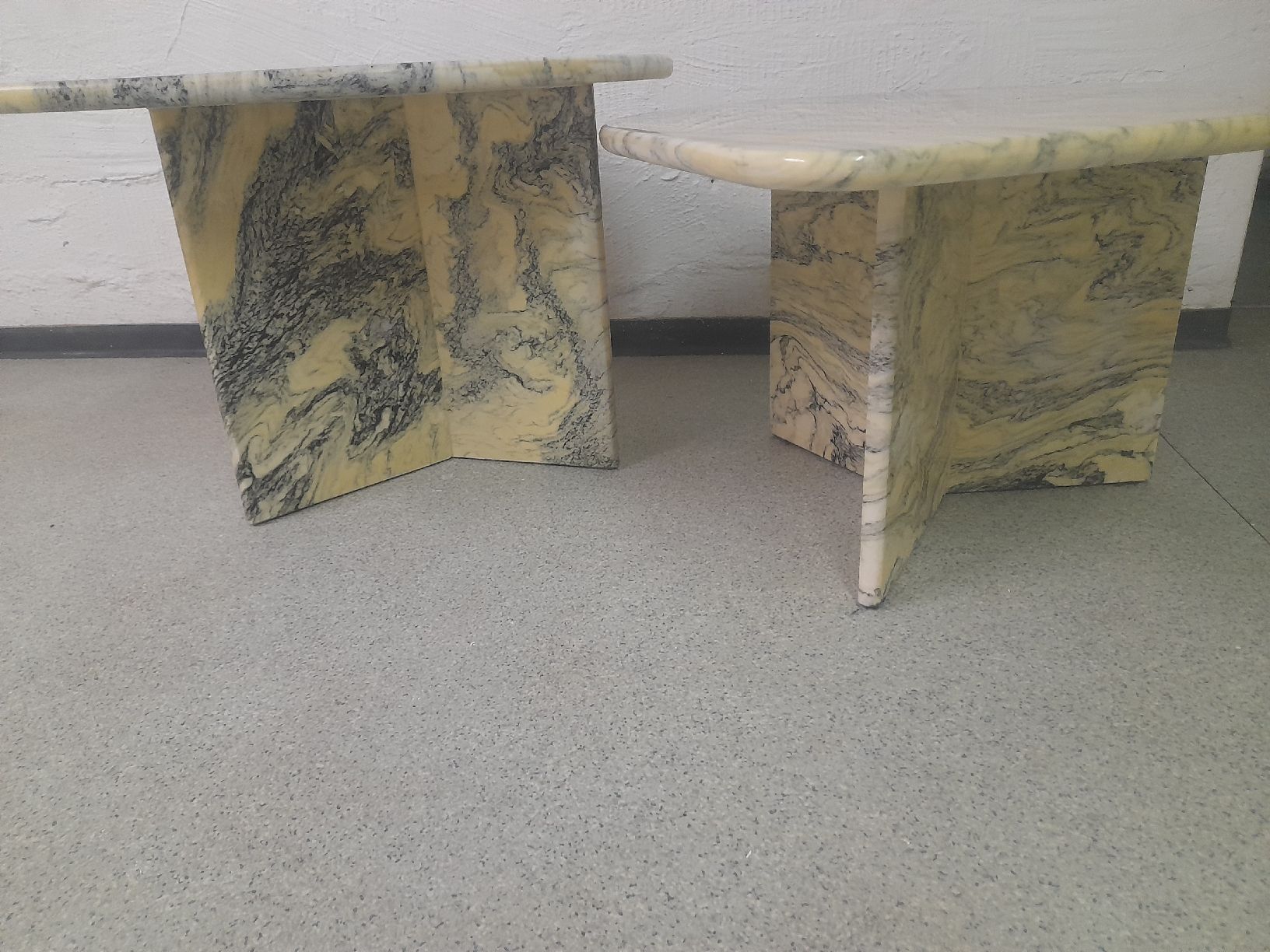Tavoli: 2x Salontisch(Marmor) – Usato da Glattbrugg venduto da B_B 1