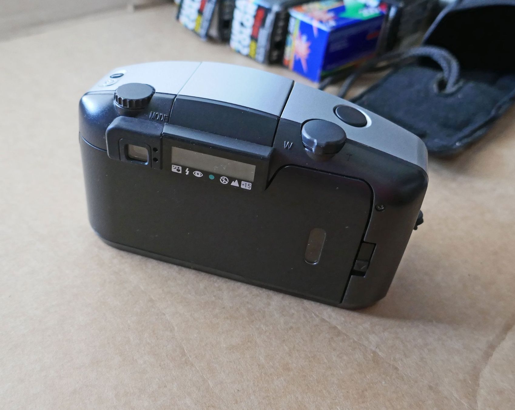 Konica Fotocamera: Foro Kamera Konika Z-up 140 – Usato da Ehrendingen venduto da Wolfmanjack 2