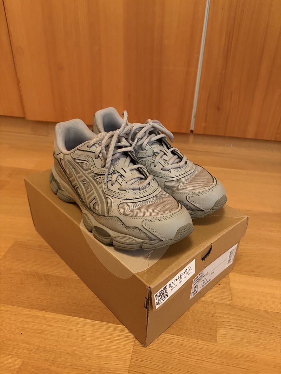 Asics Scarpe da uomo: Chaussures asics – Nuovo (secondo la descrizione) da Lens venduto da lam_ty5z