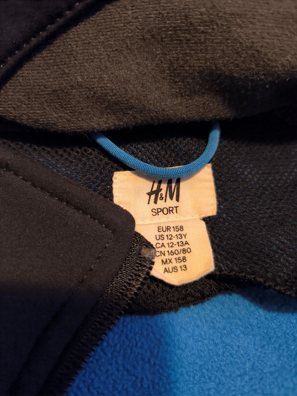 H&M Giacche & Cappotti: Softshelljacke Grösse 158 – Usato da Oberdiessbach venduto da Zwerg82 3