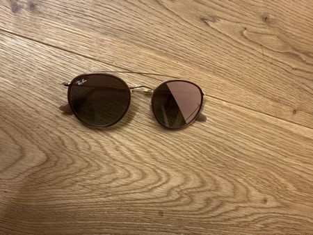 Ray-Ban