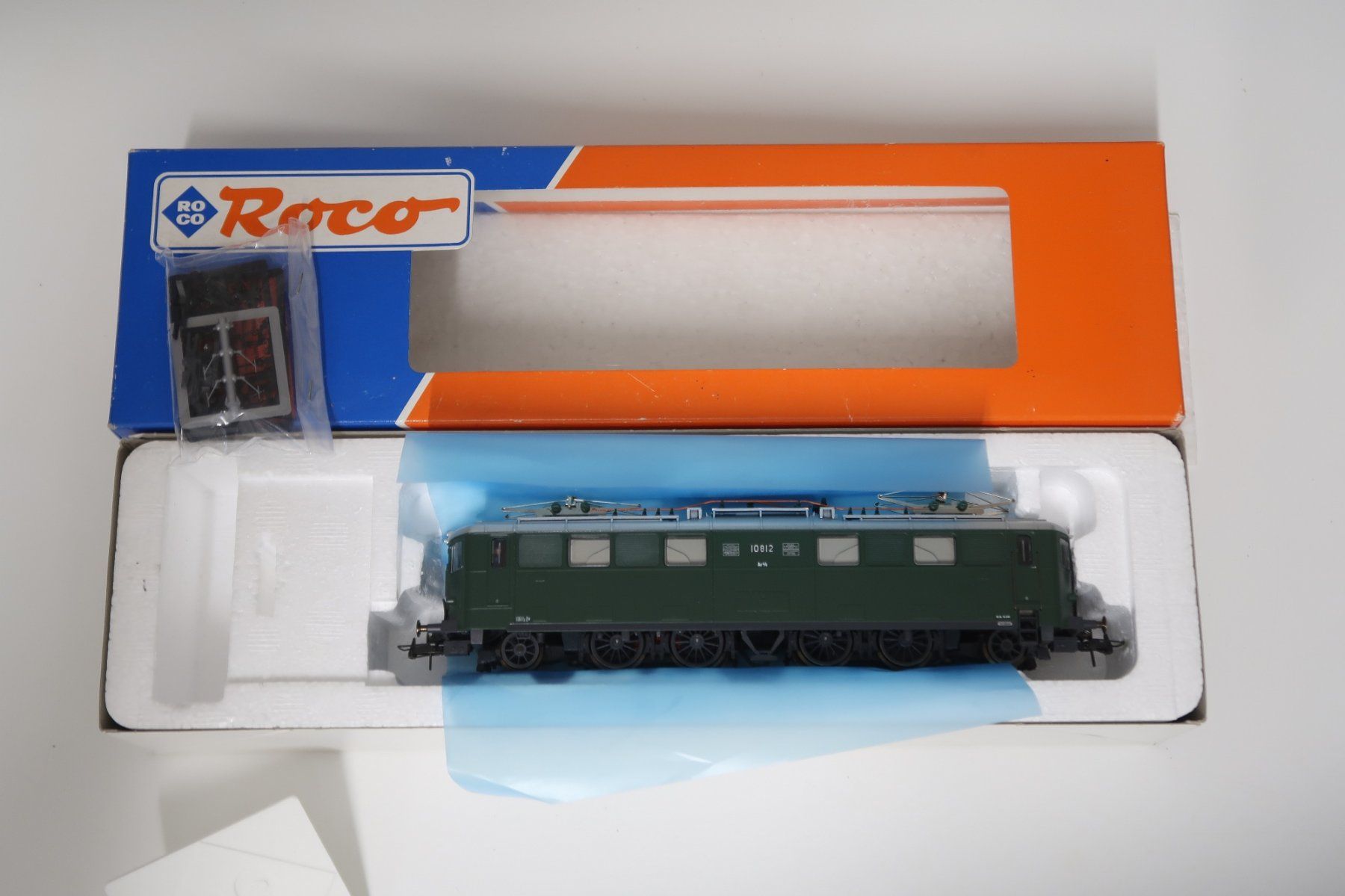 Roco Modellini di ferrovie: Roco SBB Ae 4/6 10812 – Usato da Dättwil AG venduto da Bastiano_Coimbra 8