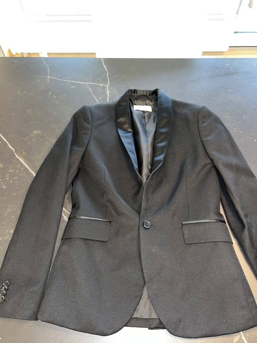 H&M Completi: Boy suit jacket – Usato da Pully venduto da ari_78pk