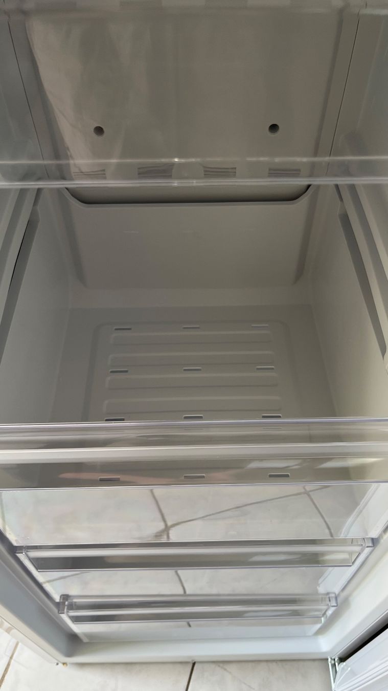 Congelatori: Freistehender Gefrierschank 175l - 2 Fächer + 4 Schubladen – Usato da Zürich venduto da Garlicpress 5