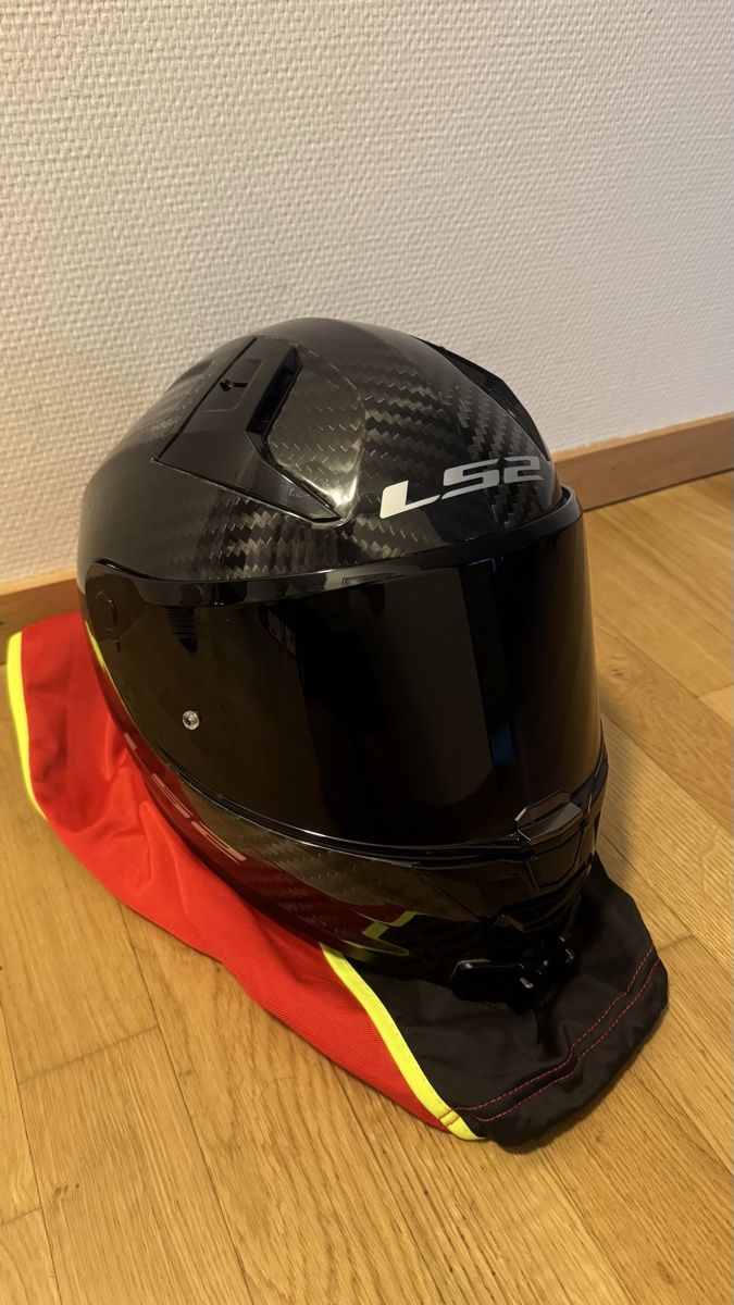 Helme & Visiere: Helm LS2 Vector II (Carbon) – Neu (gemäss Beschreibung) aus Glattpark(Opfikon) von jxrgedelgado