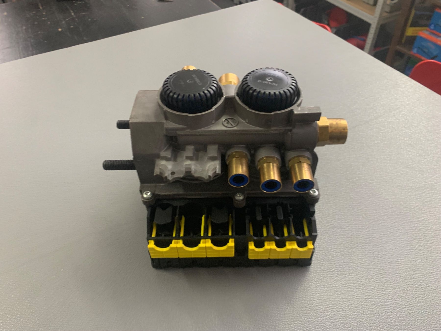 Tutti i ricambio: Anhänger EBS Regulator Premium Wabco 24V – Nuovo (secondo la descrizione) da Zollbrück venduto da outlet16 1