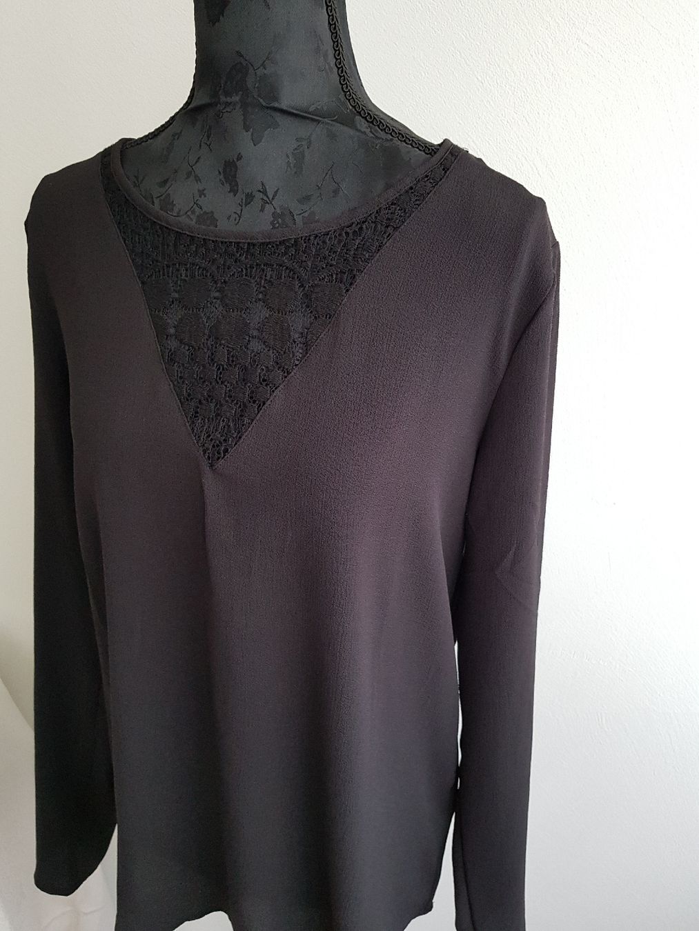 Only Blusen: ONLY Bluse, Schwarz, Gr. 36, mit Spitze, Top Zustand! – Neu (gemäss Beschreibung) aus Nendeln von Zopfie_ 1