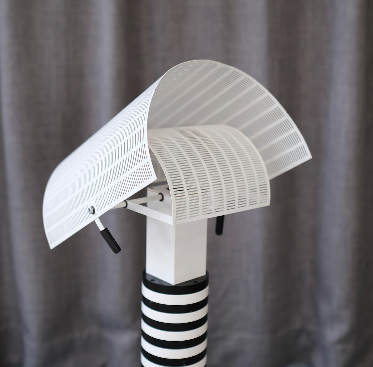 Artimede Lampes: Mario Botta Shogun Table Lamp by Artemide 1986 – D'occasion à Bern par Zmodern_VIN 6