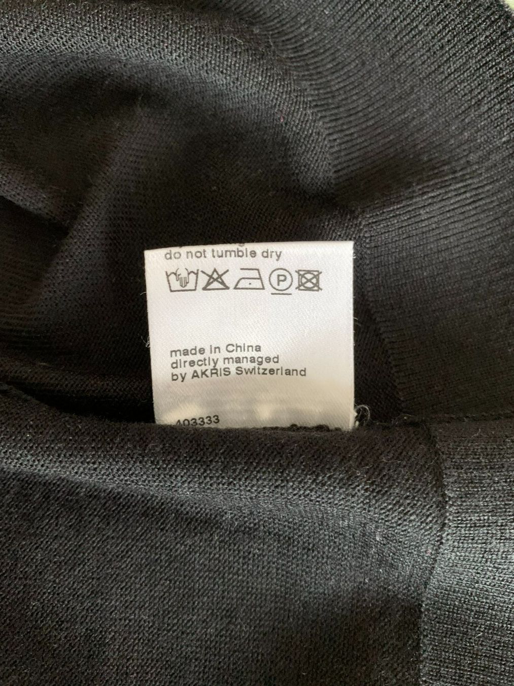 Akris Maglioni & Felpe: AKRIS: Neuer extravaganter Pullover, multicolor, 36 – Nuovo (secondo la descrizione) da Luzern venduto da designluzern 7