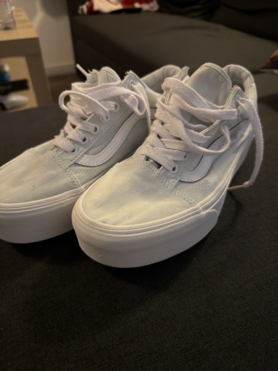 Vans Scarpe da uomo: Vans Old Skool sneakers Grösse 41 – Usato da herisau venduto da Khan-1971