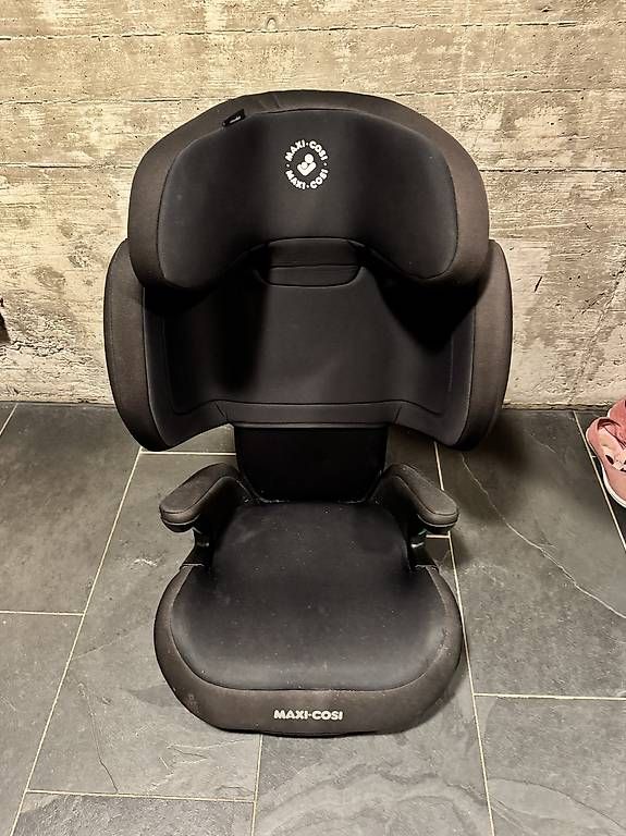 Auto-Kindersitze: Maxi Cosi i-Size – Gebraucht aus Mönchaltorf von Juerg012 1