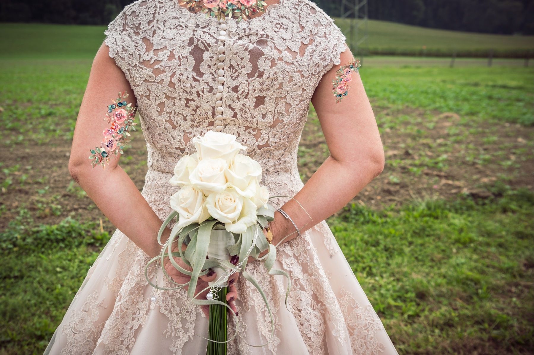 Vestiti: Wunderschönes Hochzeitskleid Beige – Usato da Embrach venduto da Schnufi66