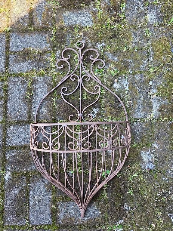 Tutte le decorazioni: Gartendeko – Usato da Zuzgen venduto da KaffiiZ 2