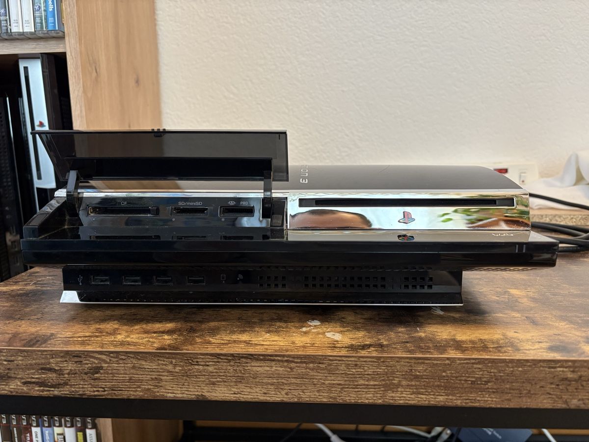 Sony Console: PS3 retrocompatible et jeux – Usato da Villars-sur-Glâne venduto da axe_r9gy