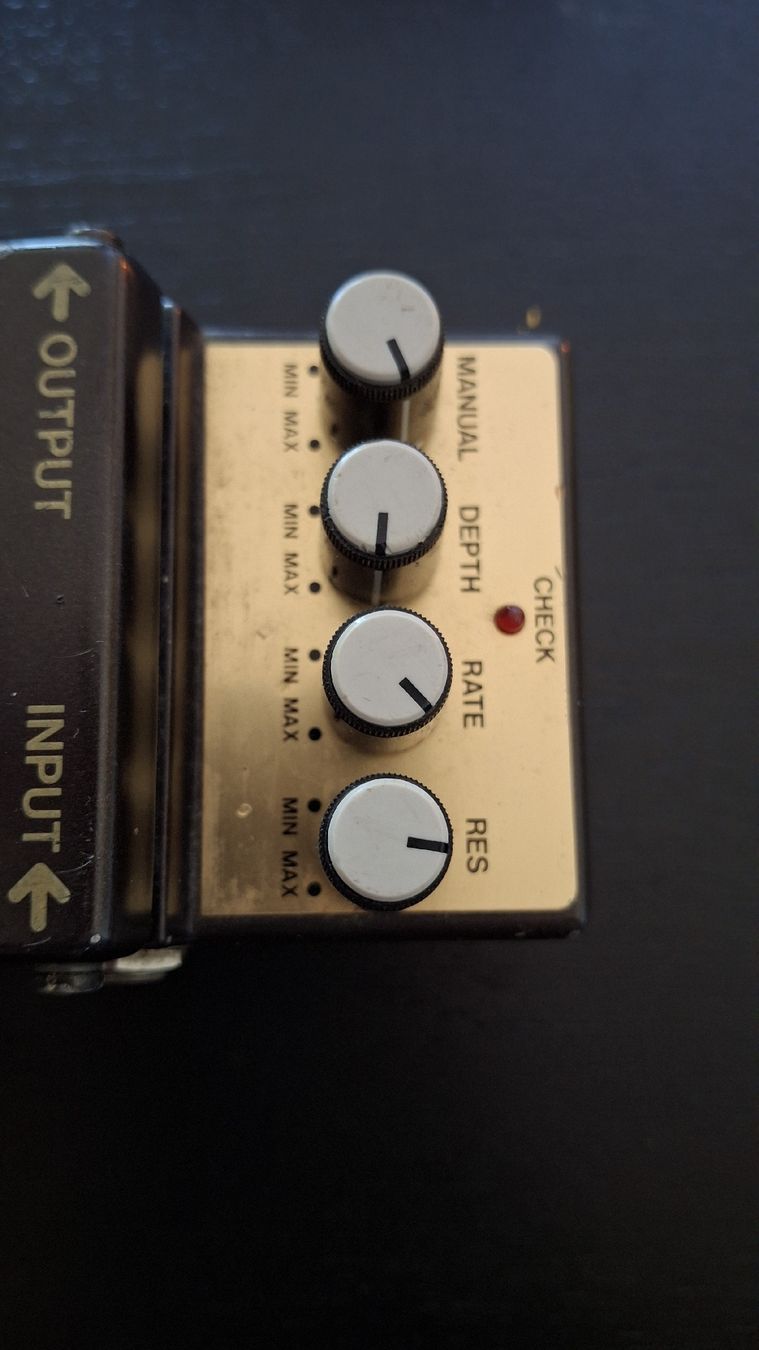 Boss Musikinstrumente: BOSS BF-2B Bass Flanger – Gebraucht aus Le Locle von Lieven_Hbt 2