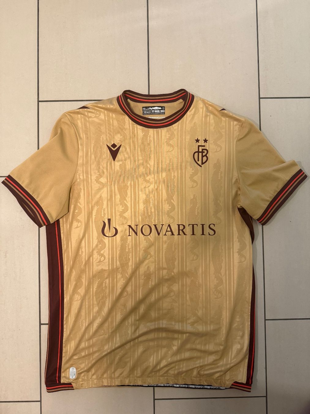 FC Basel Canottiere & Pantaloni: FC Basel 24/25 Fourth Shirt Design // 34 XHAKA – Usato da Kaiseraugst venduto da defqon1 1