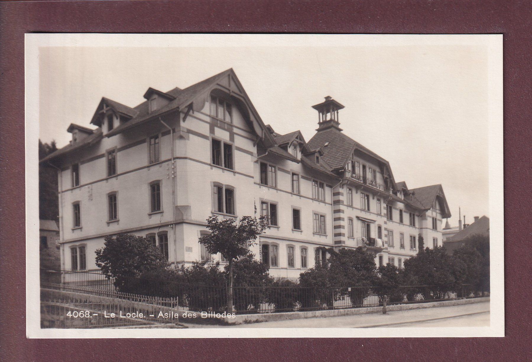 Ansichtskarten: LE LOCLE - Asile des Billodes – Gebraucht aus Pully von nicecards
