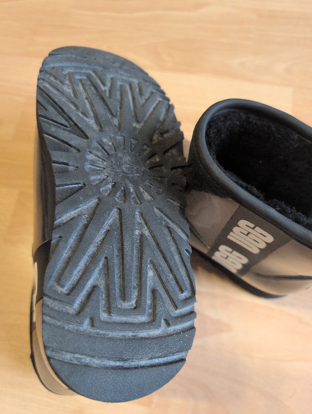 Scarpe per cavalli: Bottines UGG Noires Imperméables - Taille 38 - – Usato da Bassersdorf venduto da pca_cz6q 3