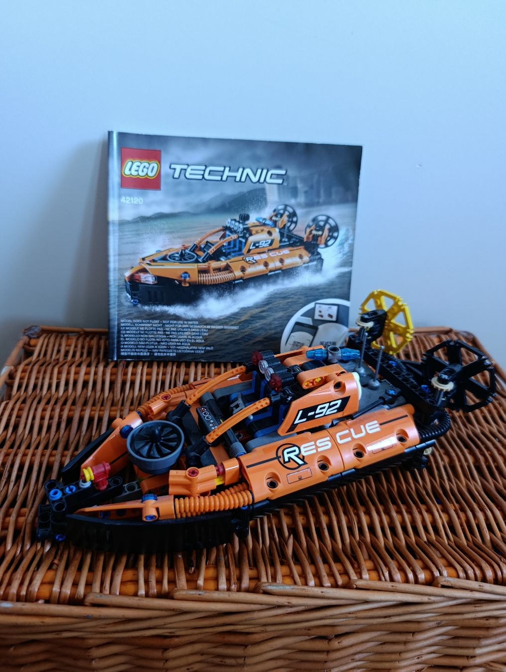 Lego Giocattoli: Lego Technic Luftkissenboot 42120 – Usato da Strengelbach venduto da Cbrughelli